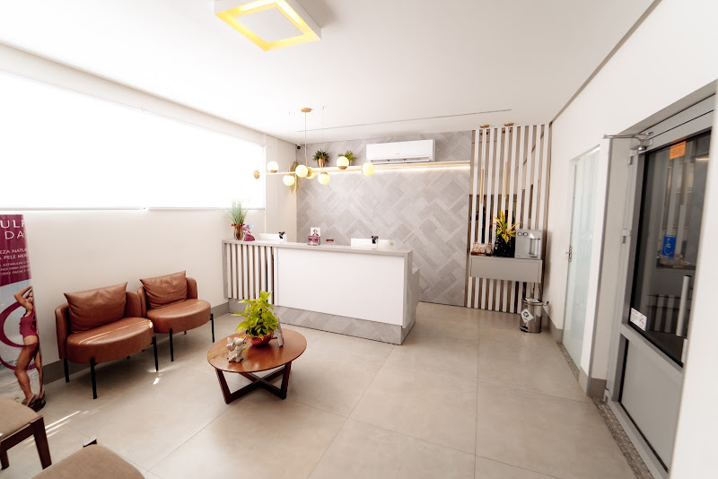 Foto 2 de Dra Carla Von Glehn - Especialista em Blefaroplastia