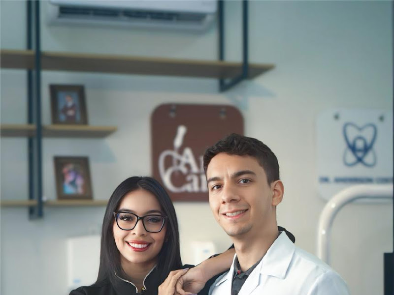 Foto 2 de Dra. Carolina Benedetti | Lentes de resina | Clinica Odontológica | Dentista | Ortodontia