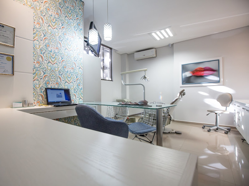 Foto 2 de Dra. Carolina Bombardelli Nishi