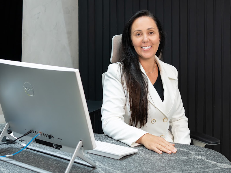 Foto de Dra. Carolina Carvalho Guimarães - Dentista Barreiro