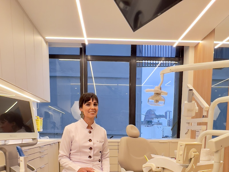 Foto 7 de Dra. Carolina Lamha - Cirurgiã Dentista - Botafogo