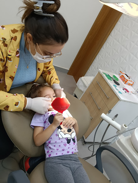 Foto 3 de Dra. Carolina Rodrigues Moraes - Odontopediatra / Dentista Infantil