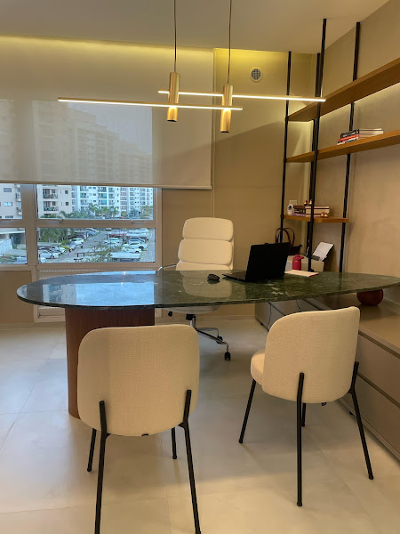 Foto 3 de Dra Caroline Carvalho - Odontologia Humanizada