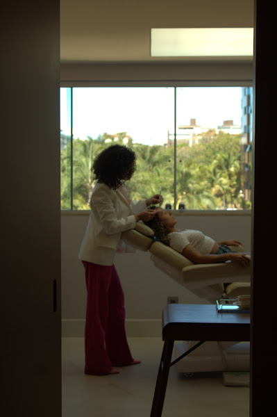 Foto 2 de Dra Caroline Fernandes - Harmonização Facial