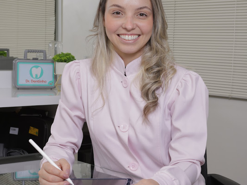 Foto 9 de Dra Caroline Guedes - Dentista Tatuapé | Ortodontia | Facetas Dentais | Endodontia