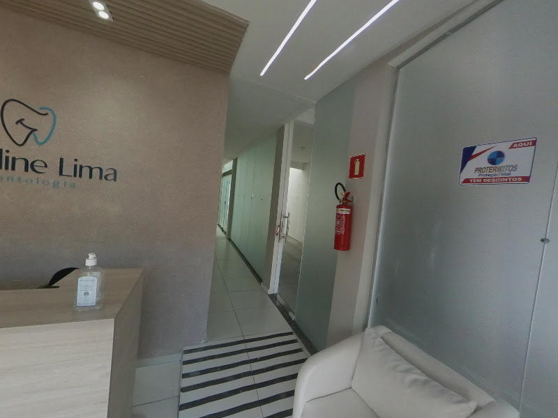 Foto 2 de Dra Caroline Lima Odontologia - Dentista em Feira de Santana