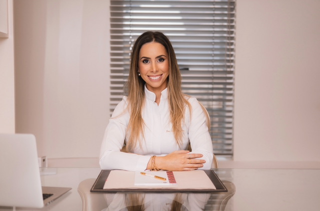 Foto 2 de Dra Caroline Petry Odontologia Especializada