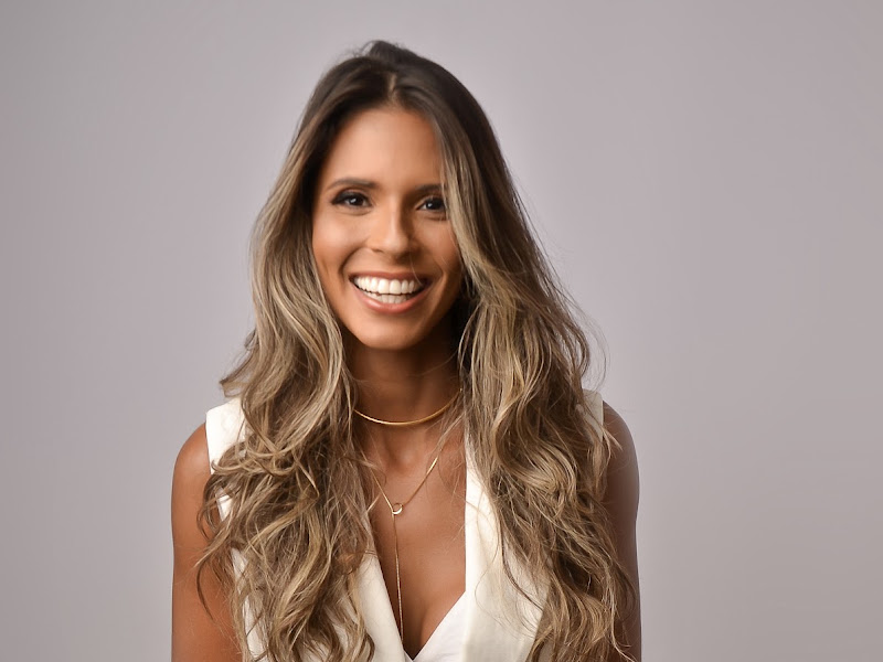 Foto principal de Dra Caroline Reis, Dentista