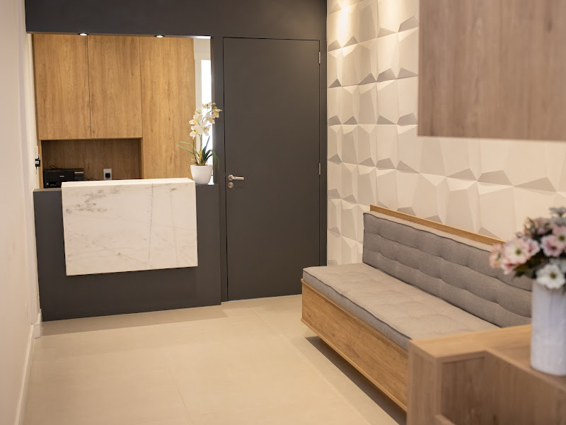 Foto de Dra. Caroline Rossi- Reabilitação Oral (CDR Odontologia)