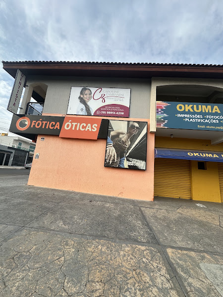 Foto 3 de Dra Caroline Zambanini - Dentista em Santa Bárbara d'Oeste e Americana I Lentes de resina | Clareamento | Prótese Dentária