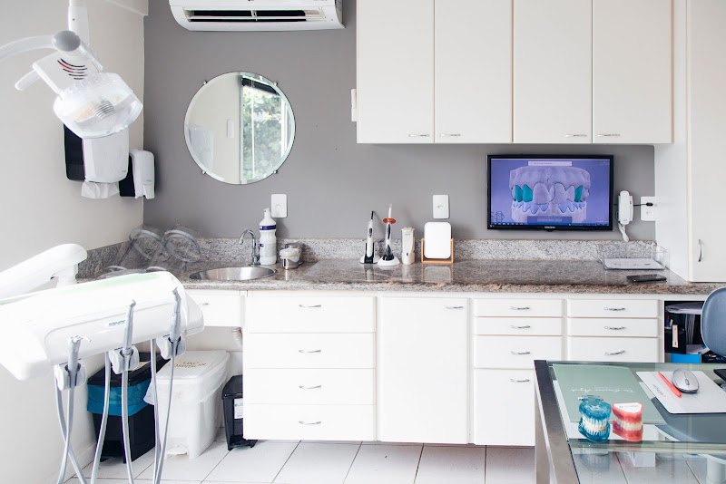 Foto 2 de Dra. Cassiana Augusta - Ortodontista