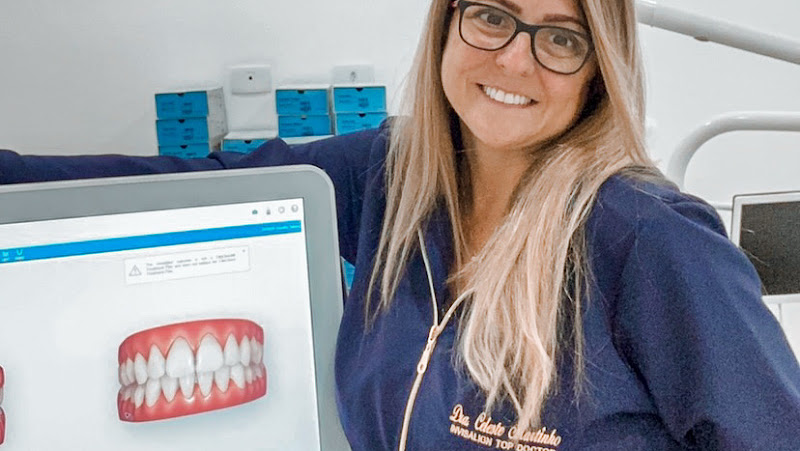 Foto 2 de Dra Celeste Martinho - Invisalign Santos