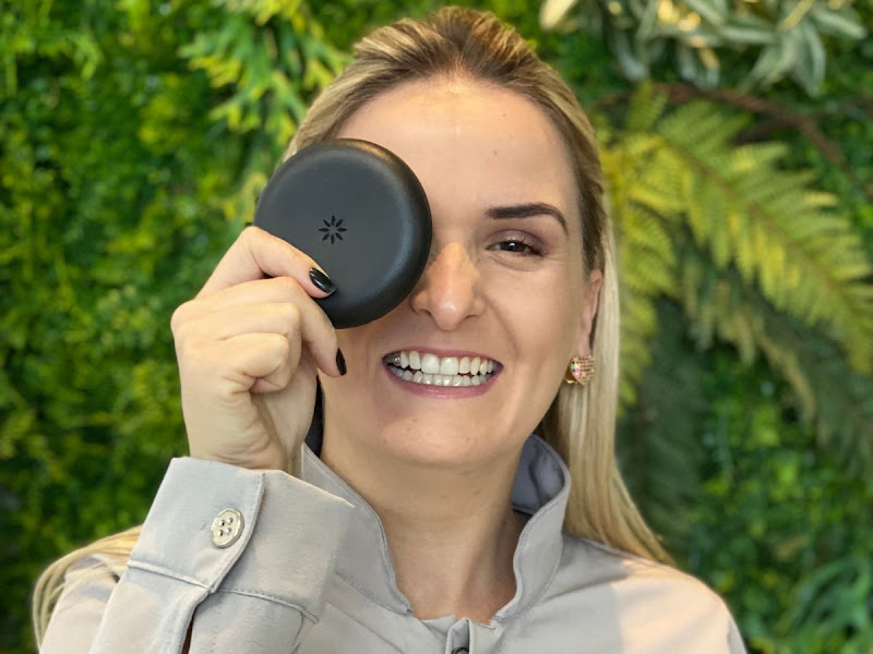 Foto de Dra. Charllene Natividade - Especialista em Ortodontia | Aparelhos Ortodônticos e Alinhadores invisíveis