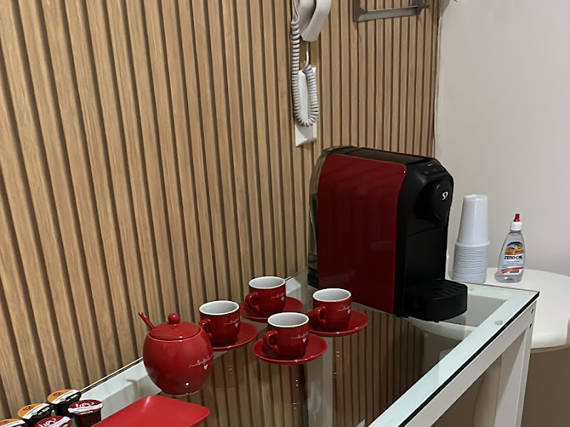 Foto 3 de Dra Cintia Torres - Harmonização Facial em Niterói