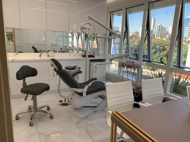 Foto 2 de Dra Clarissa Vargas - Odontologia Especializada