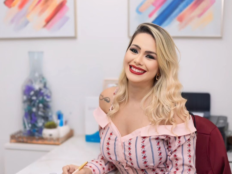 Foto de Dra Cláudia Albuquerque