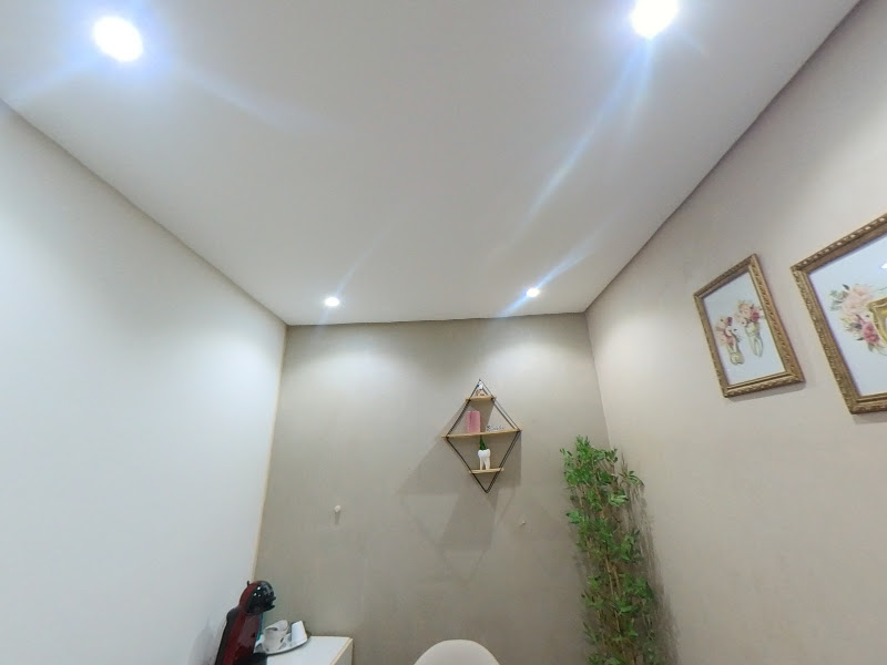 Foto 4 de Dra Cláudia Borges - Implantes Dentários - Carga Imediata - Protocolo - Prótese Dentária - Especialista em Implante