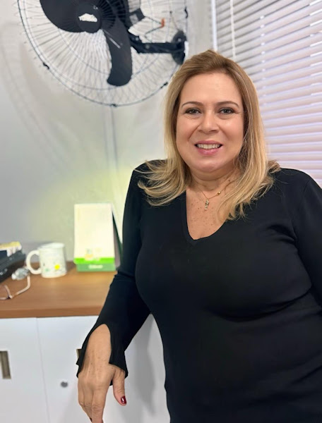 Foto 2 de Dra. Cláudia Gomes - CG Odontologia