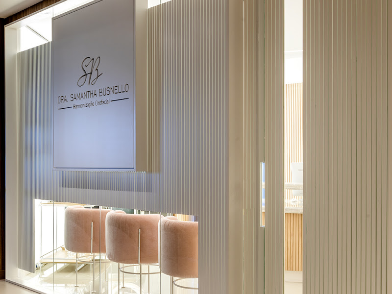 Foto 6 de Dra. Claudia Ramos Moschetta - Especialista em Ortodontia - Dentista em Chapecó