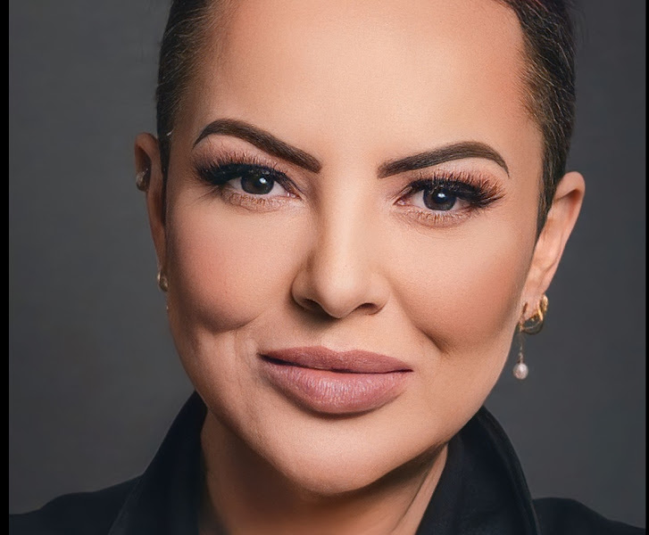 Foto 2 de Dra. Claudia Santos | Cirurgião Dentista, Harmonização Facial e Implantodontia