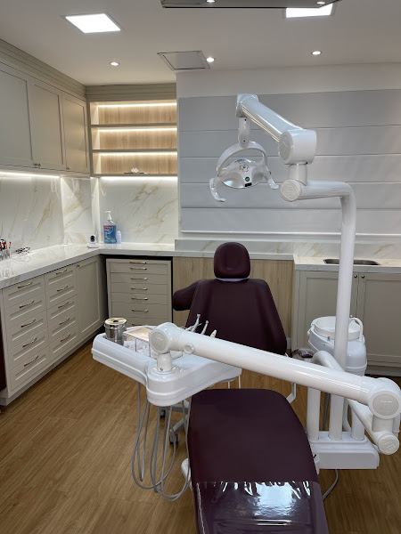 Foto 3 de Dra Claudia Soáres - Odontologia e Harmonização Facial