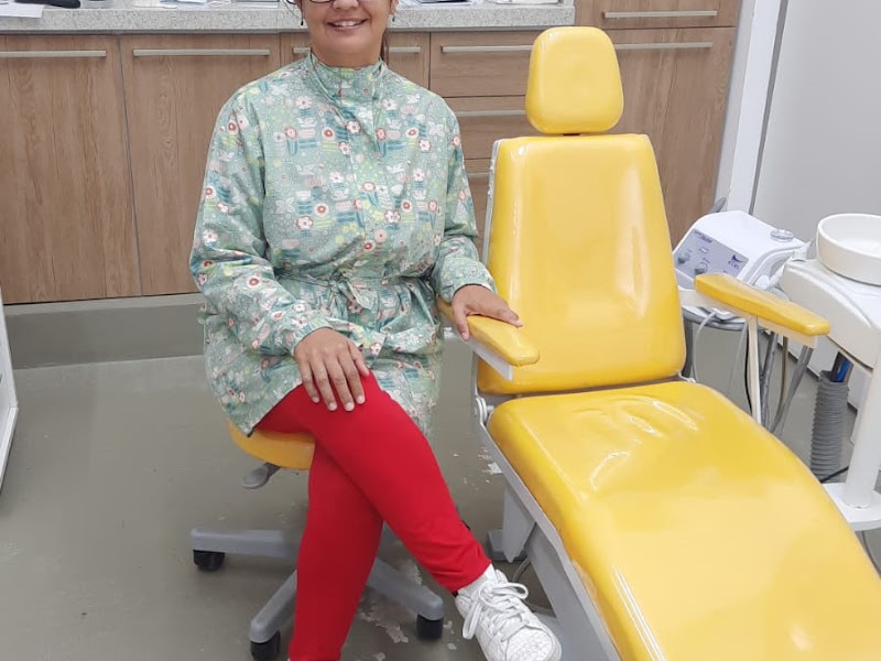Foto 3 de Dra. Claudia Tavares Arcangelo Correa, Dentista