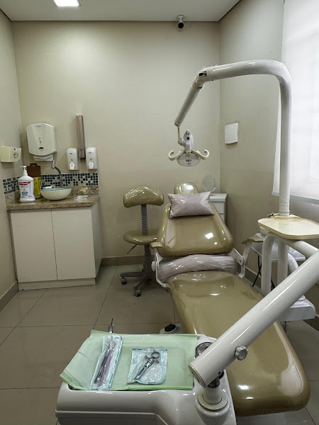 Foto 2 de Dra. Claudia Tavares - Tavares Dental Clinic