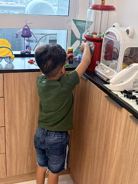 Foto 3 de Dra. Cris Carmo Odontopediatra - Dentista infantil (Ed Helbor São Vicente)