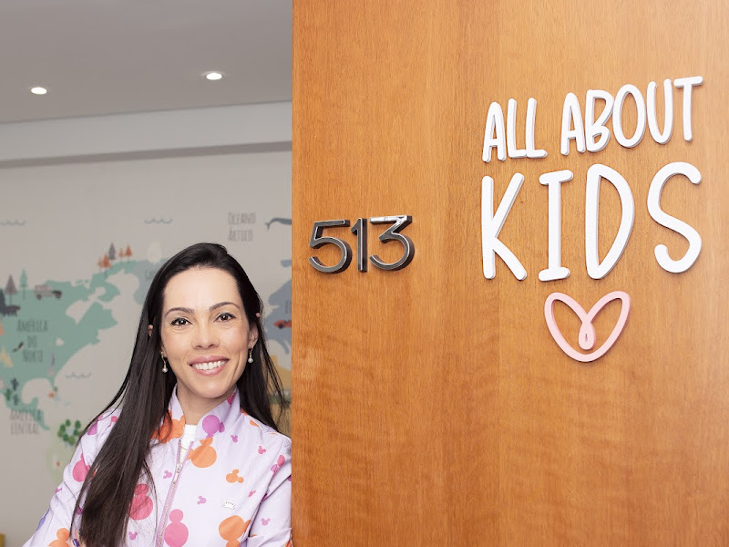 Foto de Dra. Cristiane Baldini - Odontopediatra - Clínica All About Kids