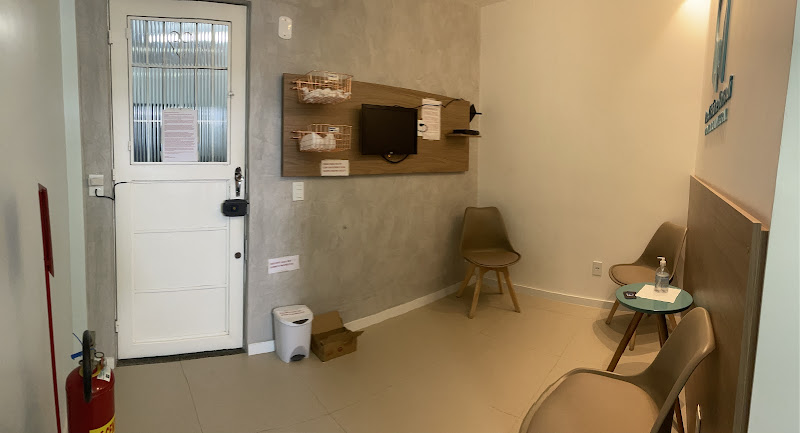 Foto 3 de Dra Cristiane Borsodi Odontologia Integral - Ortodontia e Implantodontia