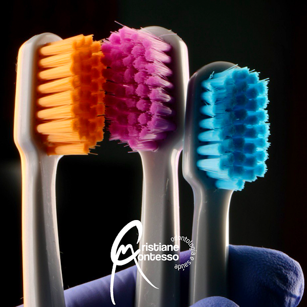 Foto 3 de Dra. Cristiane Montesso - Implante Dentário