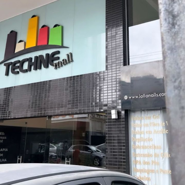 Foto 2 de Dra. Cynara Liane Jales - Cirurgiã Dentista Especialista em Canal- Brisamar