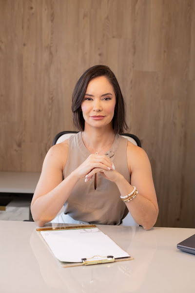 Foto 2 de Dra. Daellia Estima