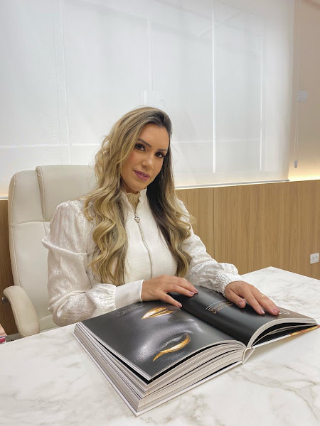 Foto 3 de Dra Daiane Strabelli - Harmonização Facial / Rejuvenescimento