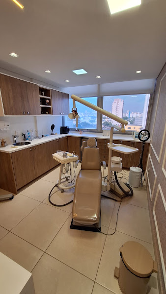 Foto 2 de Dra. Daiene da Cunha Ribeiro - Dentista