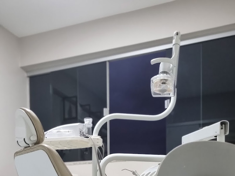 Foto 2 de Dra. Daniela Alessandra Almeida Santos, Dentista