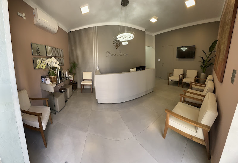 Foto 2 de Dra. Daniela Andrade - Harmonização Facial e Corporal em Indaiatuba