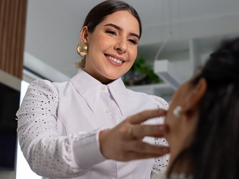 Foto de Dra. Daniela Barbosa | Implantes Dentários | Salvador | Clinica Odontológica