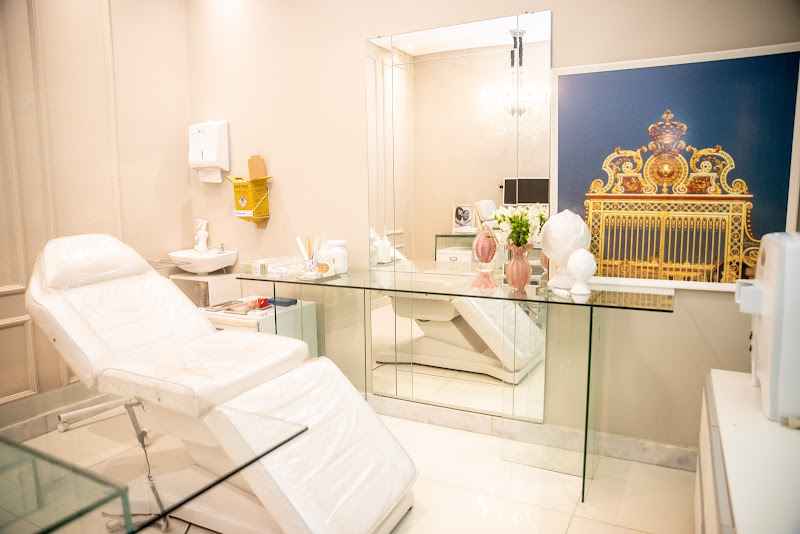 Foto 3 de Dra. Daniela Barros | Harmonização Facial e Corporal