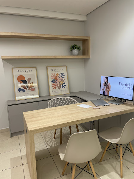 Foto 3 de Dra Daniela Coletti - Ortodontista - Alinhadores Estéticos - Araraquara