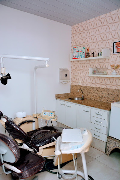 Foto 3 de Dra Daniela Flores | Flores Odontologia