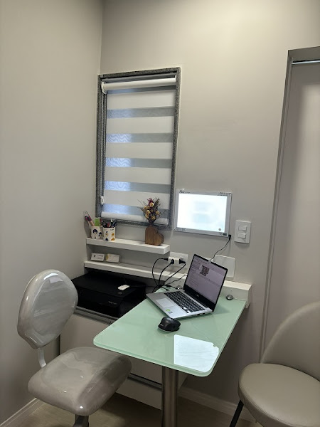 Foto 3 de Dra. Daniela Rocha / Ortodontista - Odontopediatra