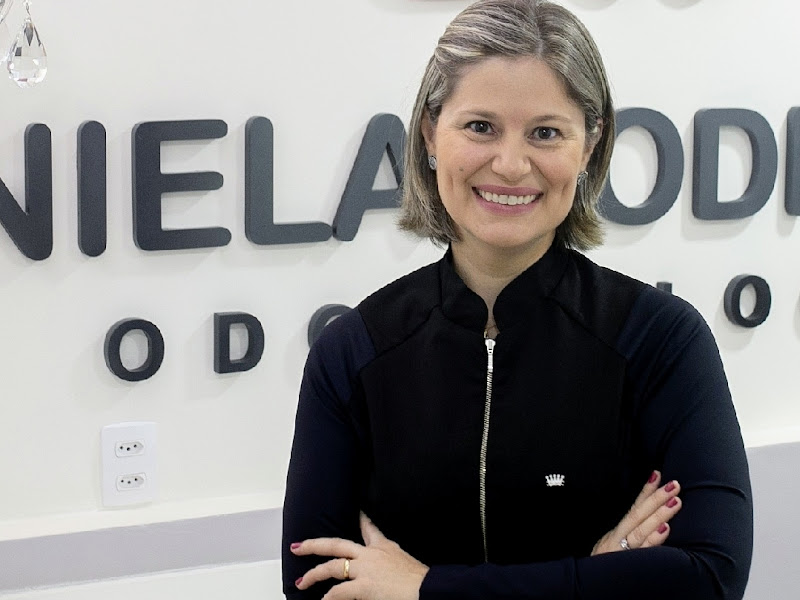 Foto de Dra. Daniela Rodrigues - Odontologia