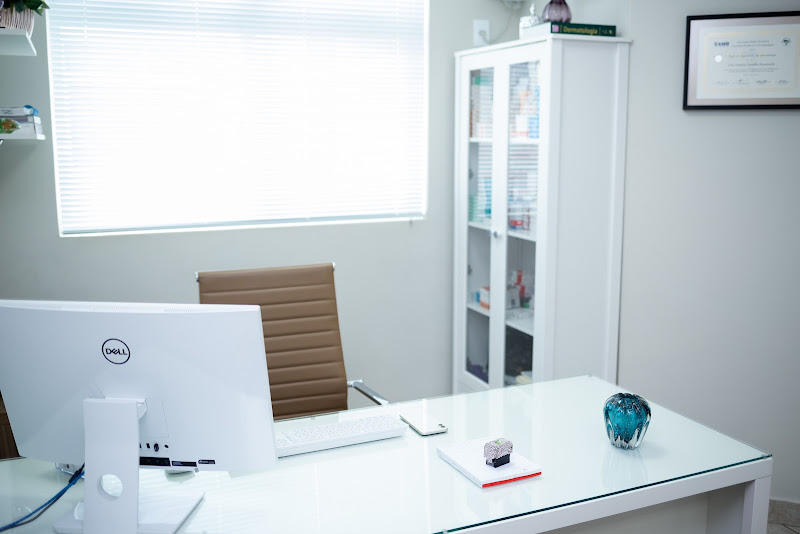 Foto 3 de Dra. Daniela Romaniello | Dermatologista | Lavras | MG