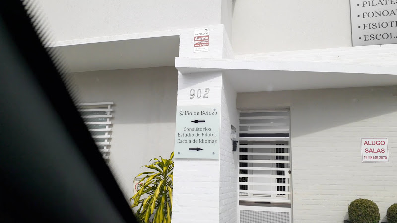 Foto 4 de Dra Daniele Lobo Silva - Ortodontia Especializada e Prevenção