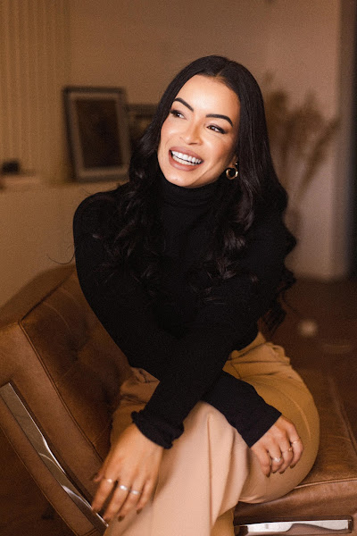 Foto 2 de Dra.Daniele Nascimento - Lentes