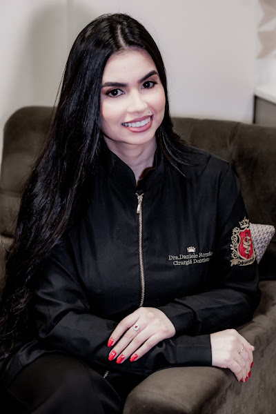Foto 2 de Dra Daniele Romão-Cirurgiã Dentista