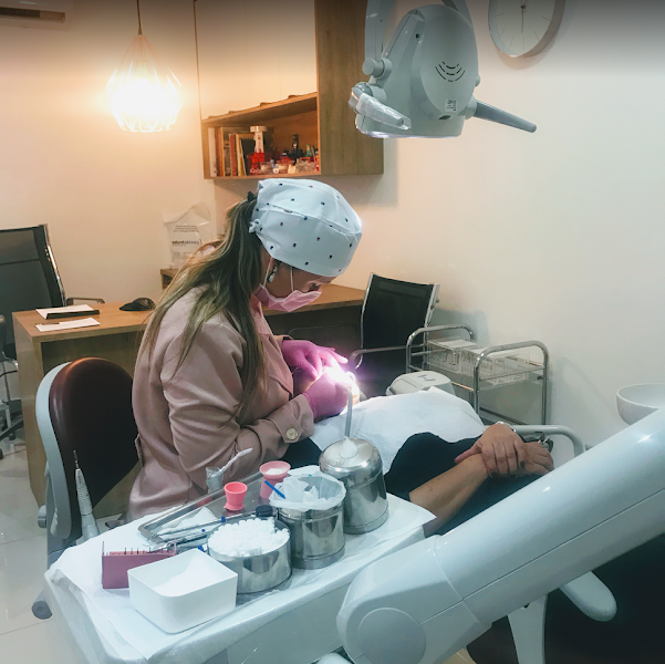 Foto 2 de Dra Daniele Taveira | DT Odontologia Integrada