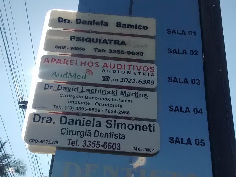 Foto 3 de Dra Daniele Toniete - Clínica Odontológica