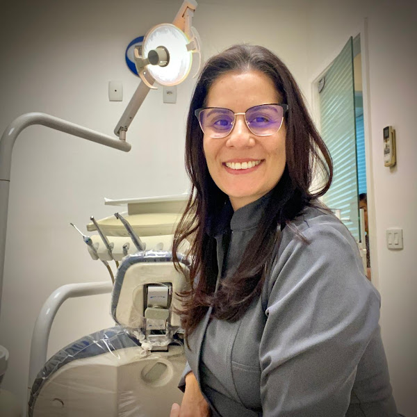 Foto 2 de Dra. Danielle Camacho